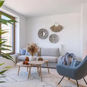https://vitalize-sunny-and-stylish-apartment-with-terrace-and.ostend-hotel.net
