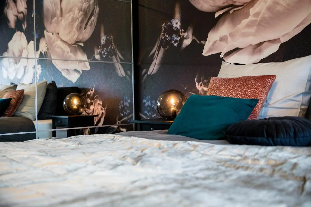 Casa Plantin With Parking Place At The Beautiful City Park! Antwerpen Apartment