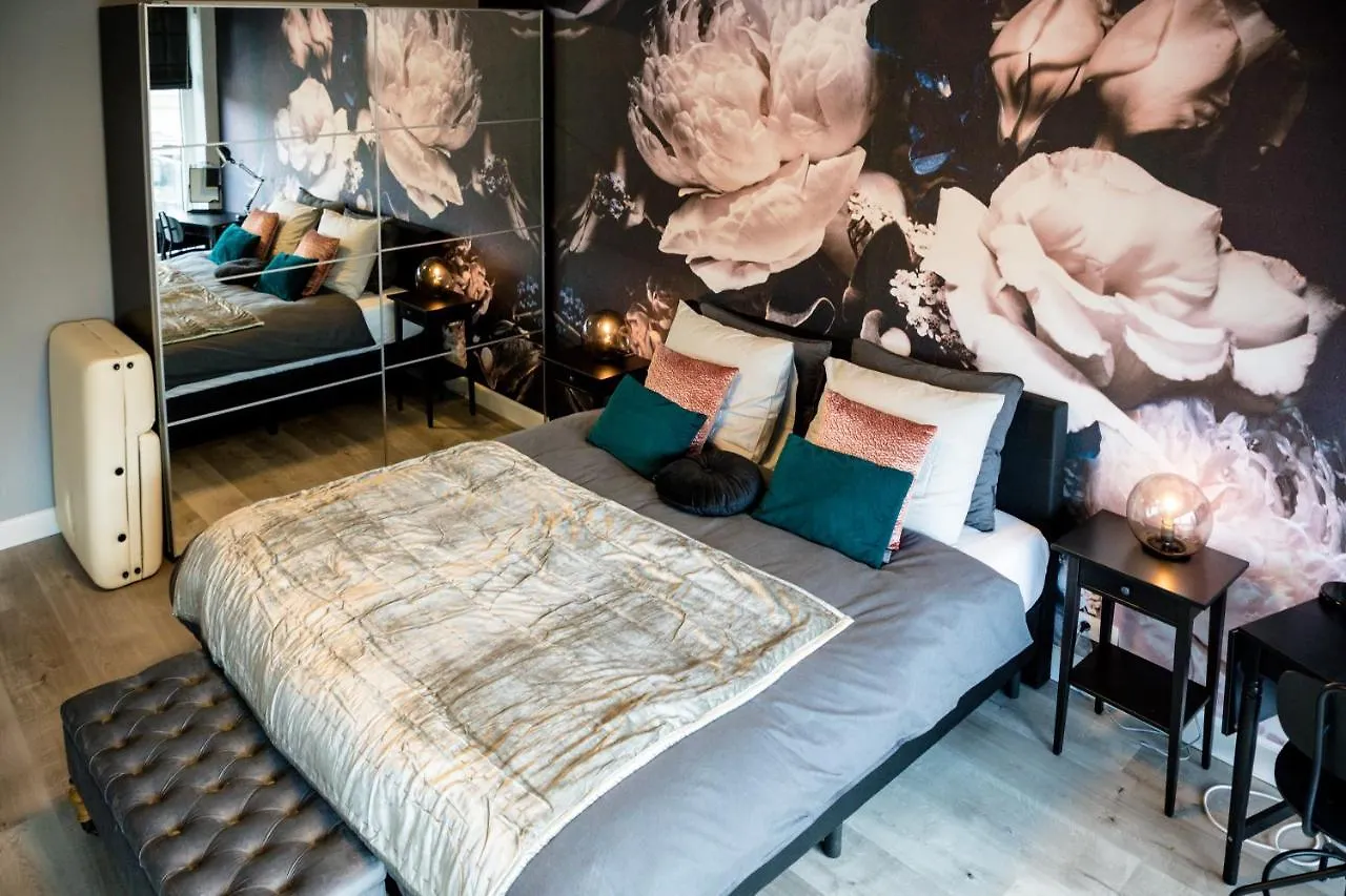 Apartment Casa Plantin With Parking Place At The Beautiful City Park! Antwerpen