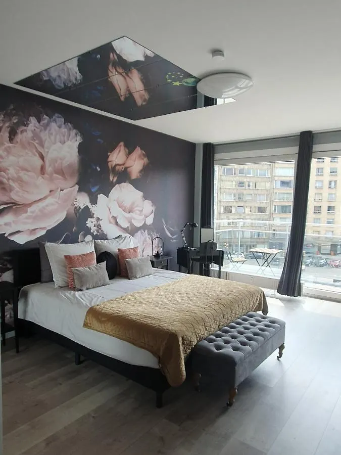 Apartment Casa Plantin With Parking Place At The Beautiful City Park! Antwerpen